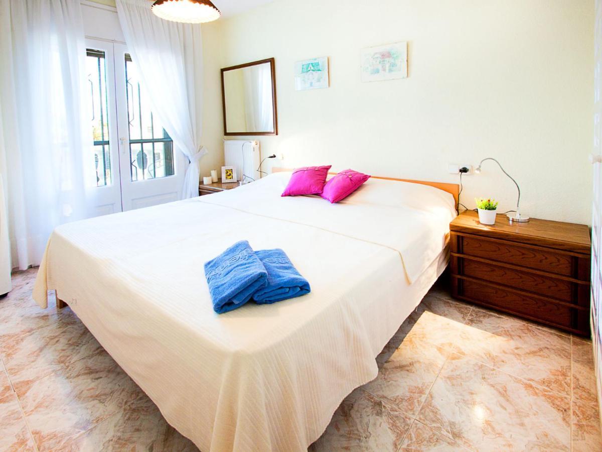 Holiday Home Requesens Canal 엠푸리아브라바 외부 사진